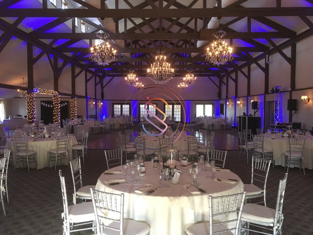 Upighting and DJ Sound Setup for a wedding at the Farmington Gardens