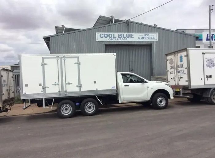 Truck Commercial In Mountain — Bagged Ice in Tamworth, NSW