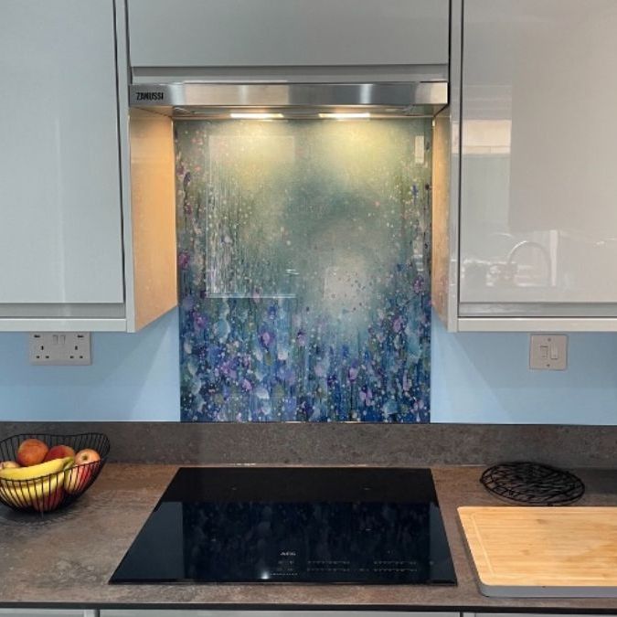 flower-pattern-painted-glass-kitchen-splashback