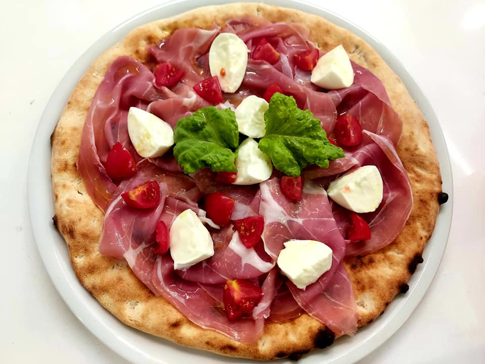 pizza con prosciutto