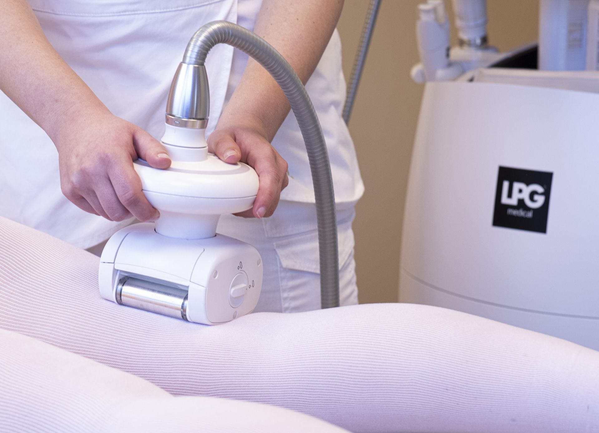 2020_03_23_care4skin_behandelingen_0001-5215x3766-1920w.jpg