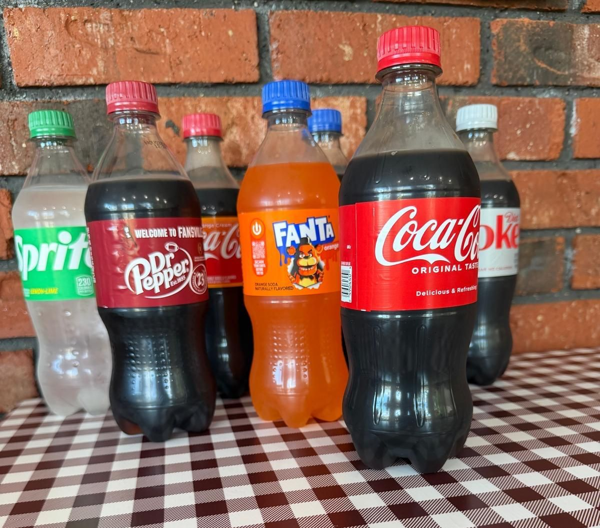 Rialto Pizza lunch special: Chicken wings, fries, and soda for $13.99, Monday 11 AM-3 PM.