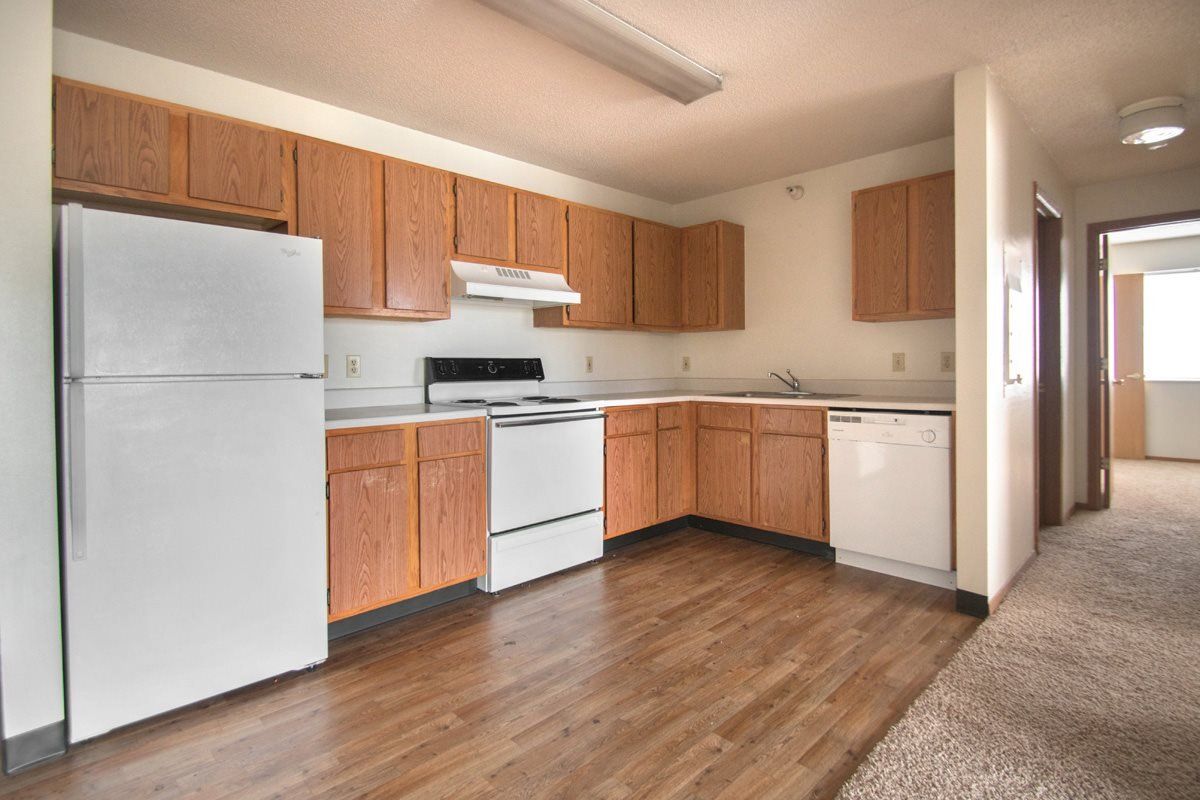 Desk with Plant | Valley View