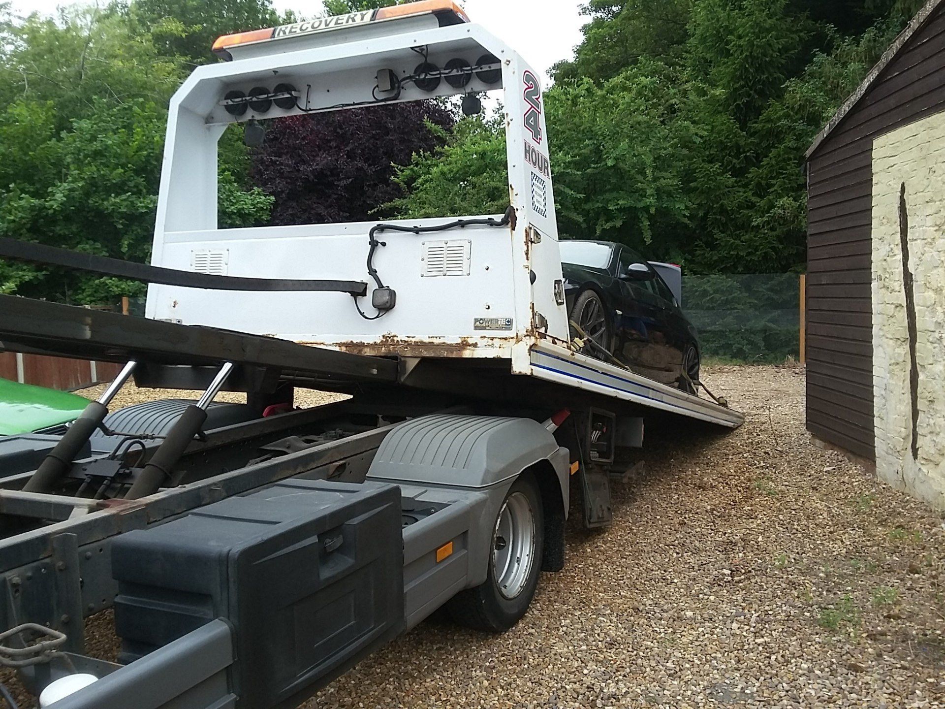 Freedom Recovery & Towing 5