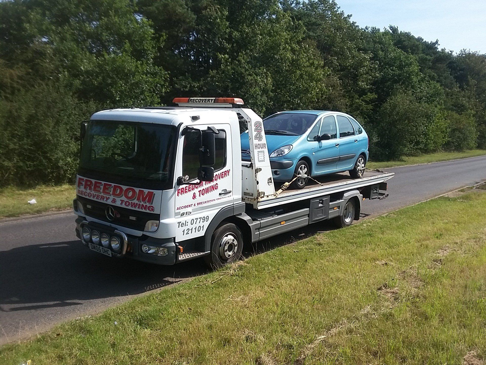 Freedom Recovery & Towing 1