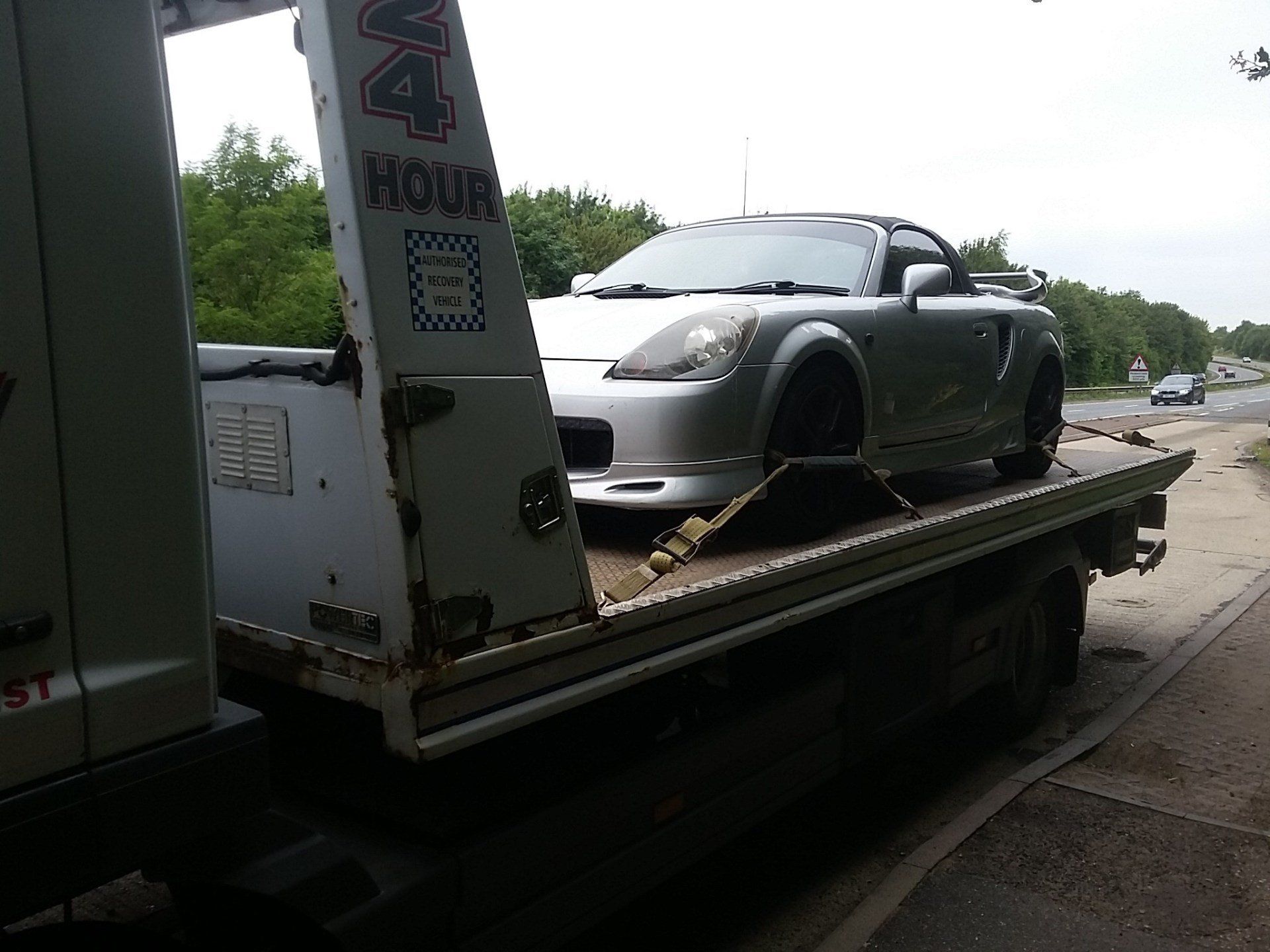 Freedom Recovery & Towing 8