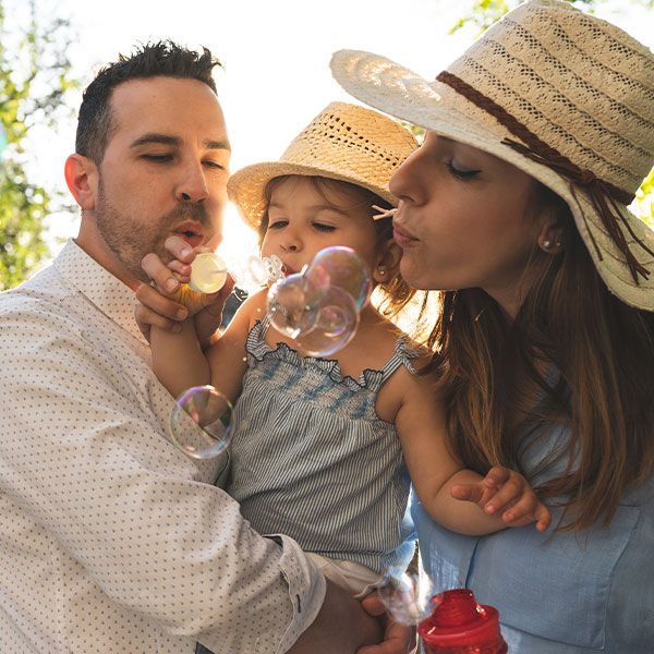 La tele que salva familias