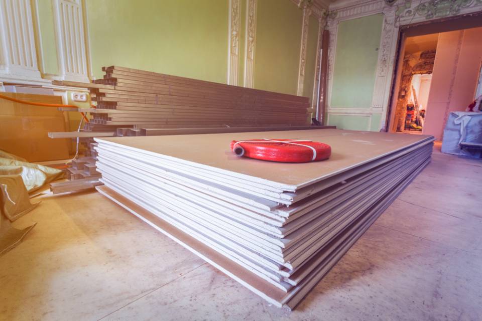 prodotti edili in cantiere