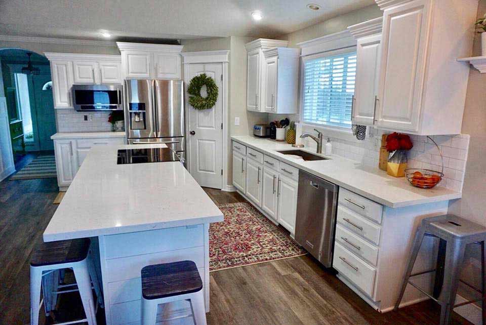 White Painted Kitchen Cabinet - Painted Cabinets in Sandy, UT