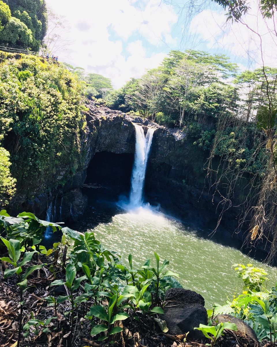 Rainbow Falls in Hilo, Hawaii