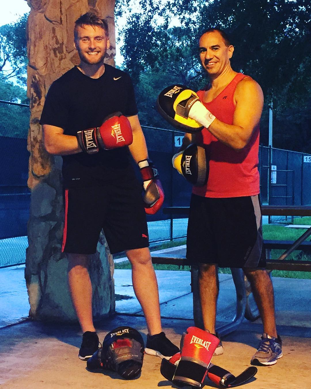 Xander Clemens is boxing with Abel Navarro in Orlando, florida