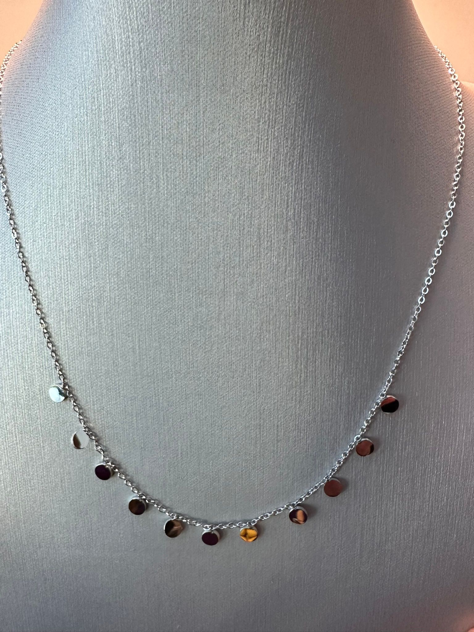 Wauw ketting zilver met mini bloemetjes