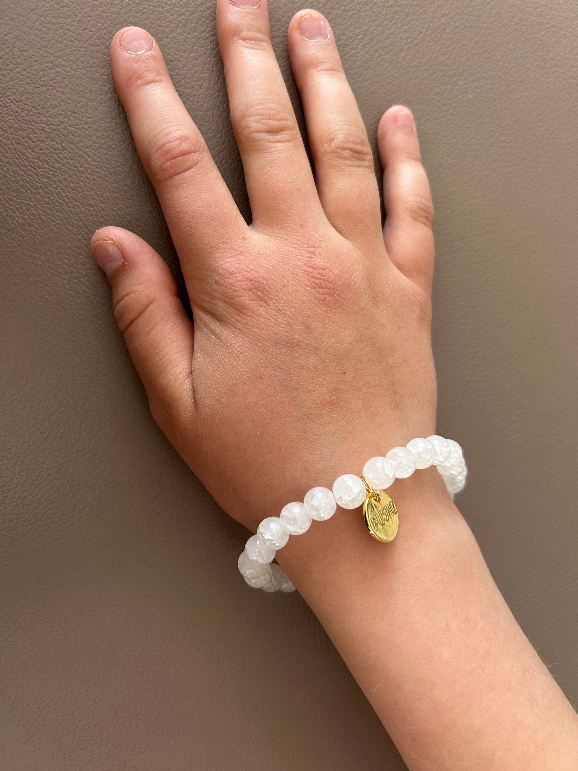Armband glaskralen crackle wit / transparant 8mm