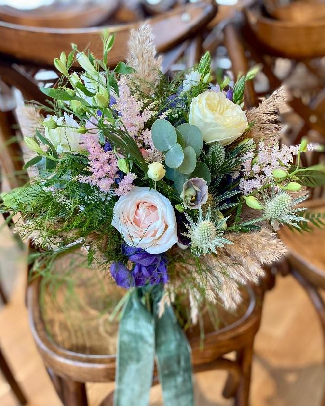 Wedding Florist in Edderton, Ross-Shire in the Scottish Highlands. Bespoke bridal bouquets, bridesmaids bouquets, buttonholes, wedding hair flowers, wedding venue flowers, church flowers, flower wands, wedding ceremony flowers, guest table flowers and top table flowers. Tain, Fearn, Balintore, Seaboard Villages, Portmahomack, Inverness, Dingwall, Dornoch, Rosehall, Ardgay, Bonar Bridge, Skibo