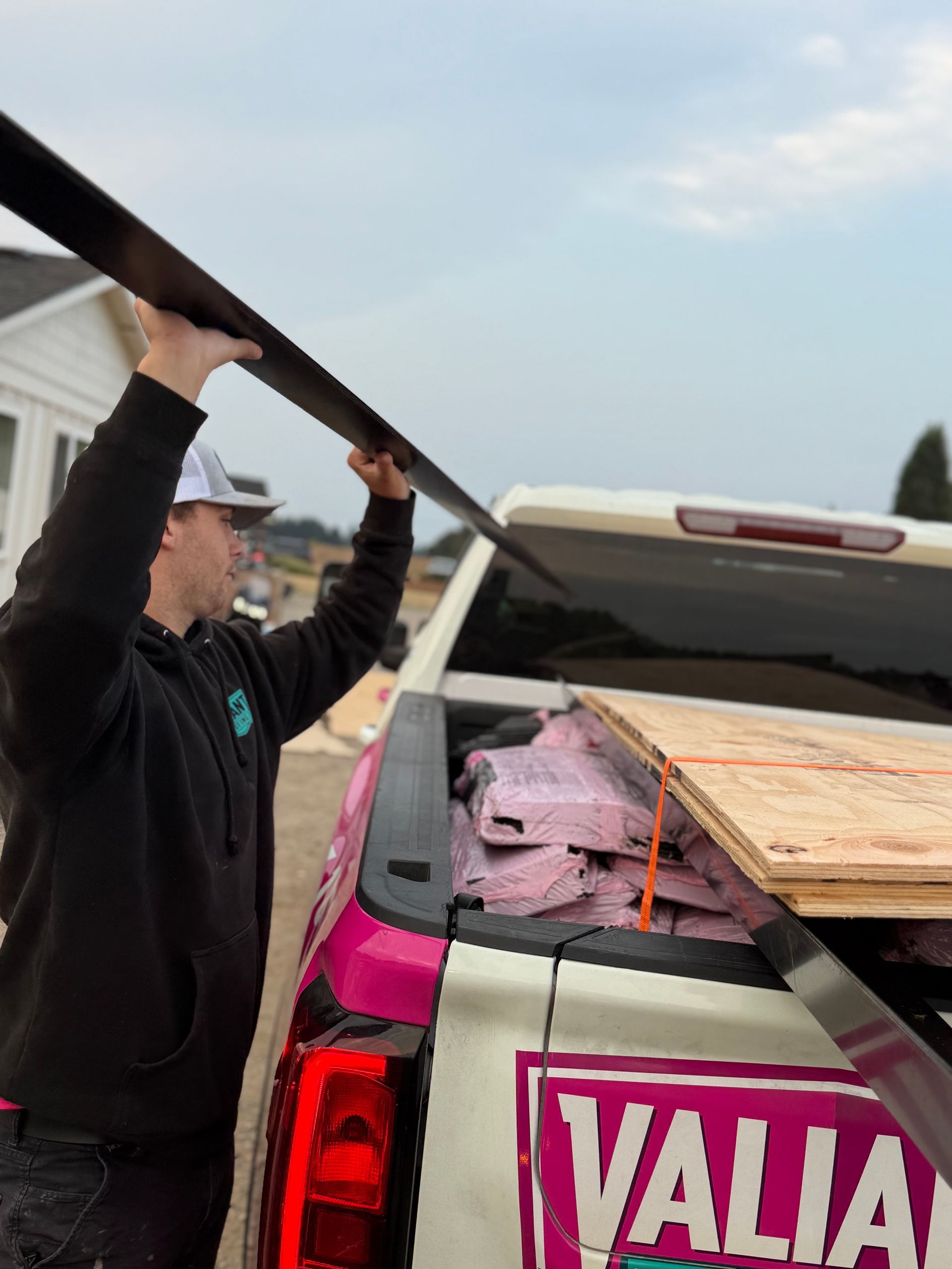 Image representing Valiant Roofing, a top Vancouver WA roofing contractor offering roof replacements, repairs, one-day reroofs, fast storm service, Owens Corning Platinum Preferred installation, lifetime warranty options, in-house crews, clear communication, and trusted residential and commercial roofing solutions.