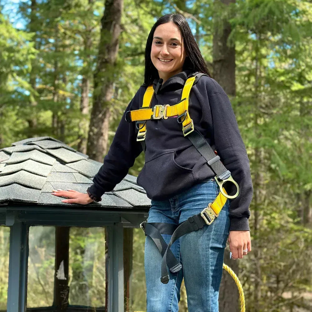 Image representing Valiant Roofing, a top Vancouver WA roofing contractor offering roof replacements, repairs, one-day reroofs, fast storm service, Owens Corning Platinum Preferred installation, lifetime warranty options, in-house crews, clear communication, and trusted residential and commercial roofing solutions.