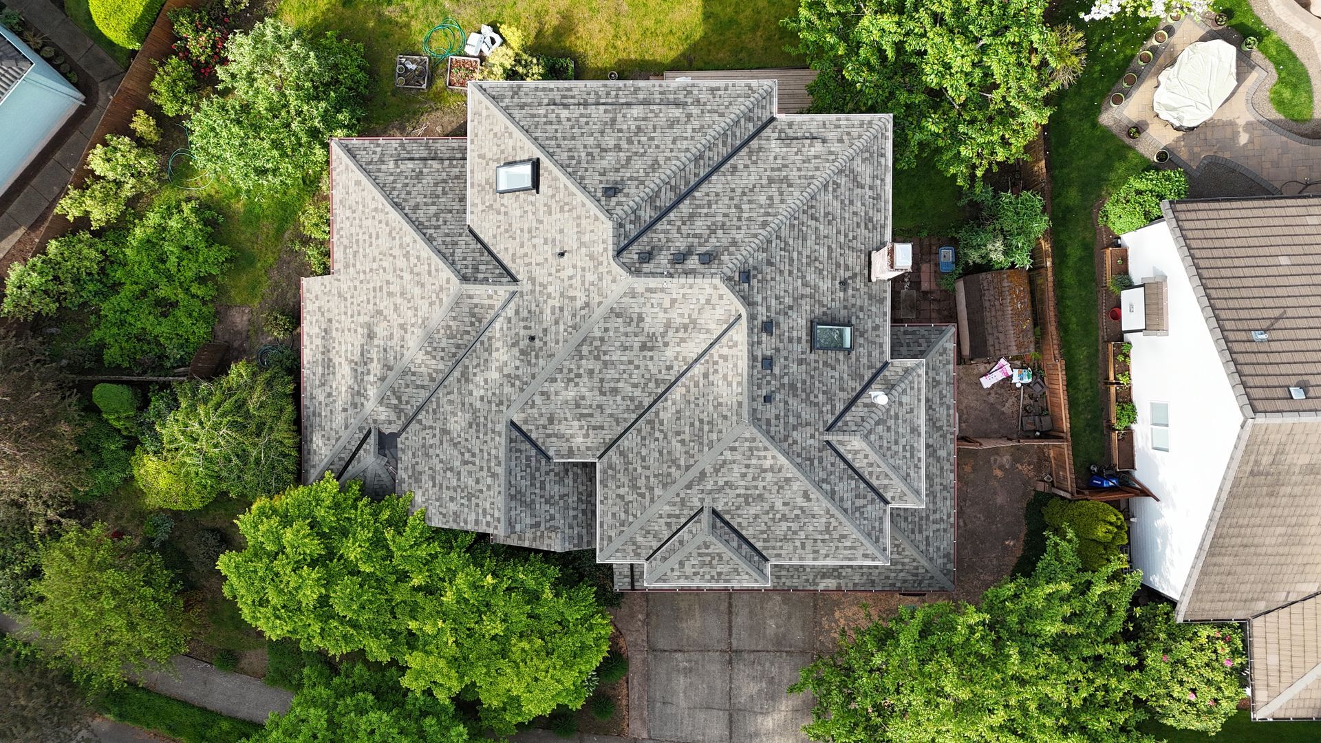 Image showing the best roofing companies near me in Vancouver WA, featuring trusted local roofers known for roof replacements, repairs, one-day reroofs, fast storm service, strong warranties, in-house crews, clear communication, financing options, and reliable residential and commercial roofing solutions.