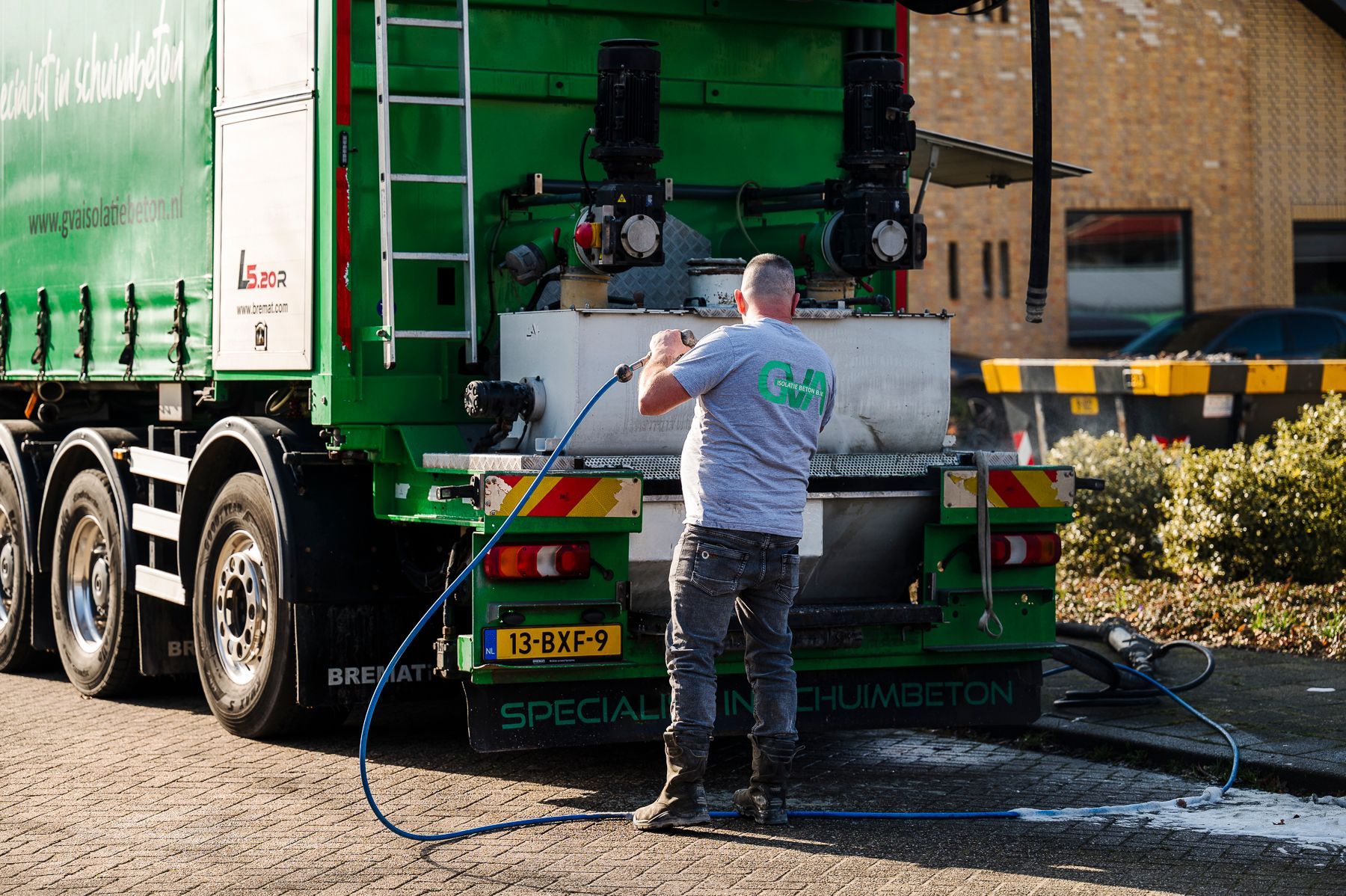 Kruipruimte isoleren met schuimbeton door GVA