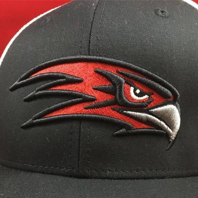 custom sport hat embroidery company