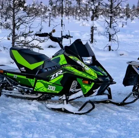 Arctic Kat zr 200