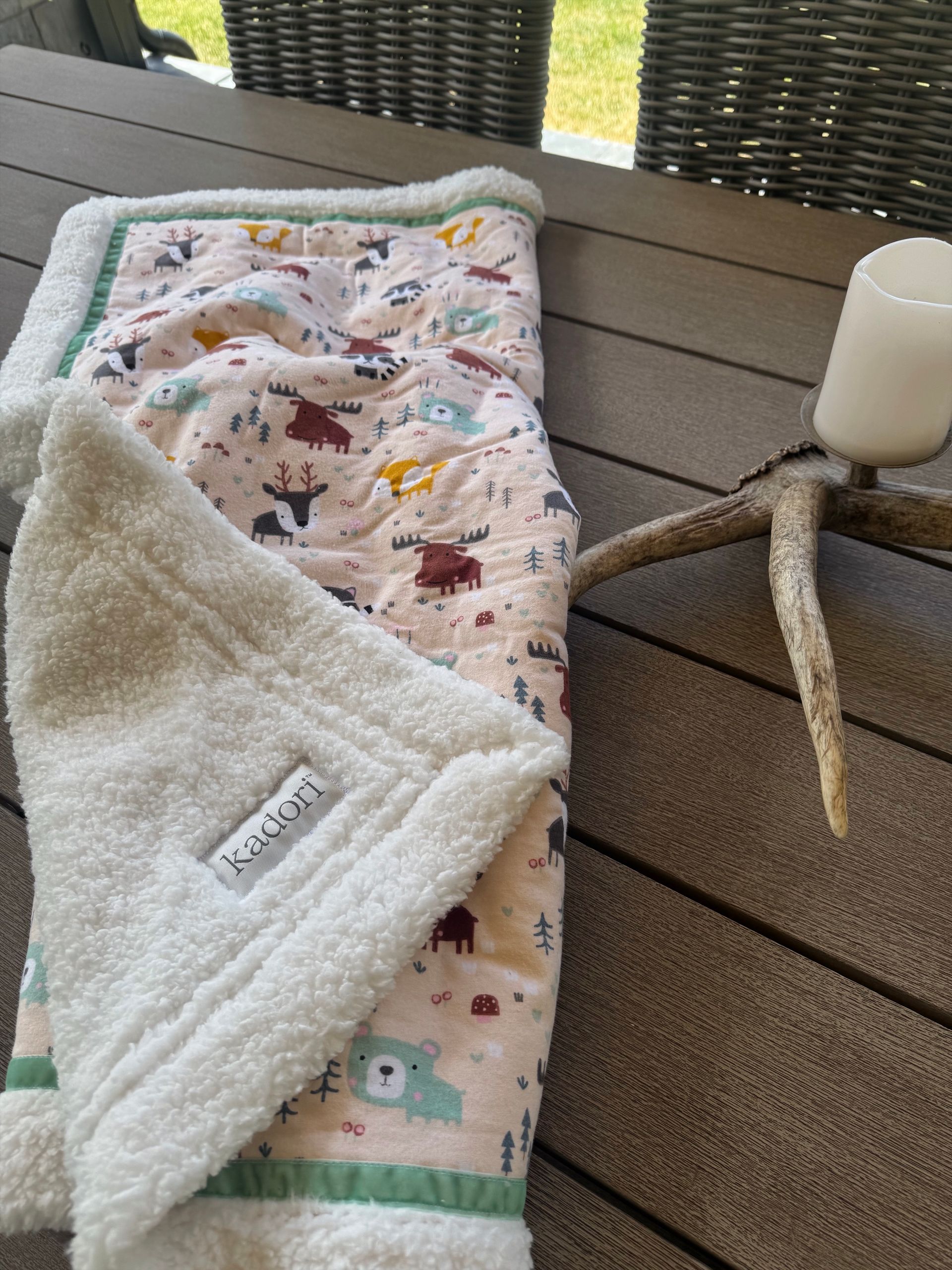 pastel critters print kadori blanket