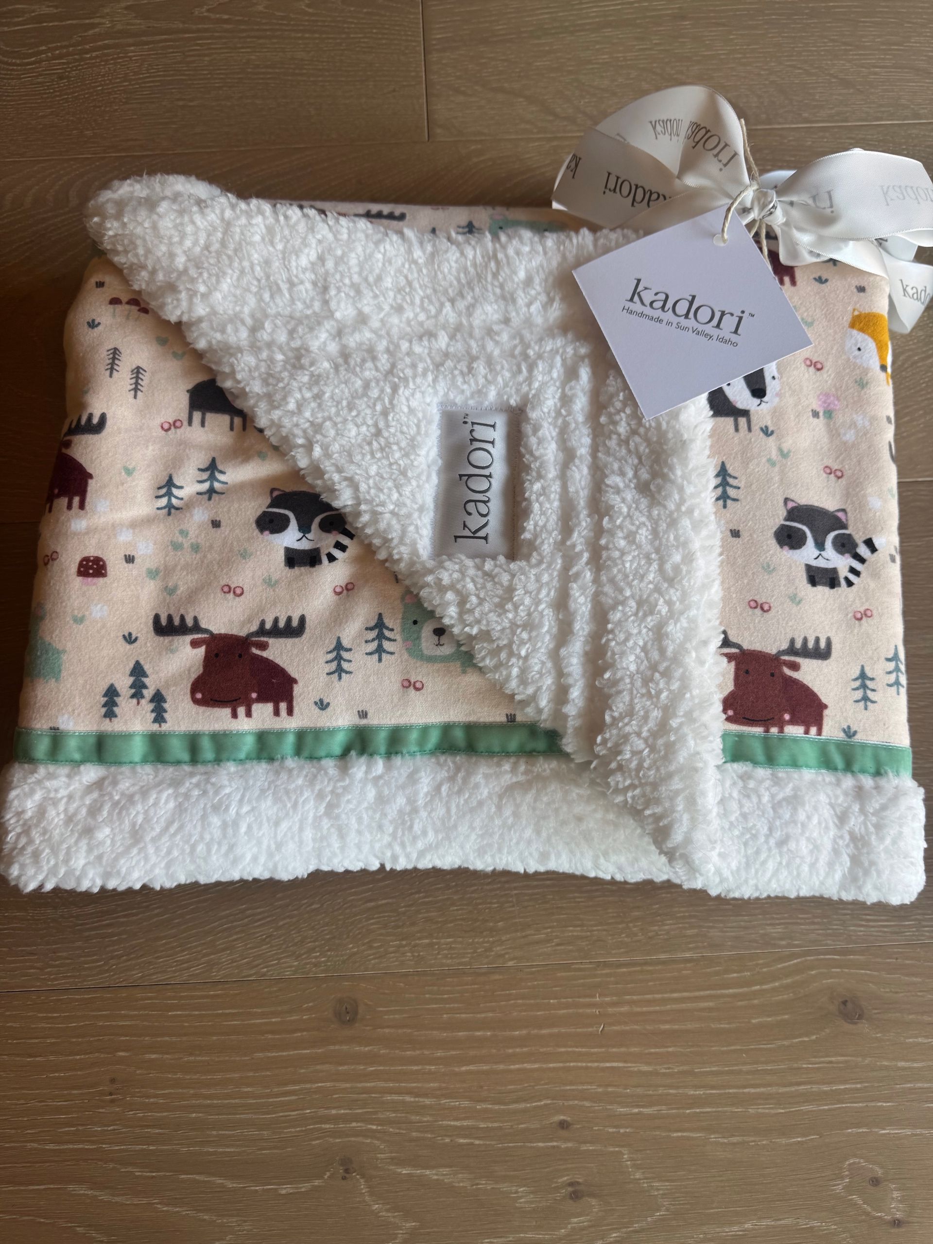 pastel critters print kadori blanket