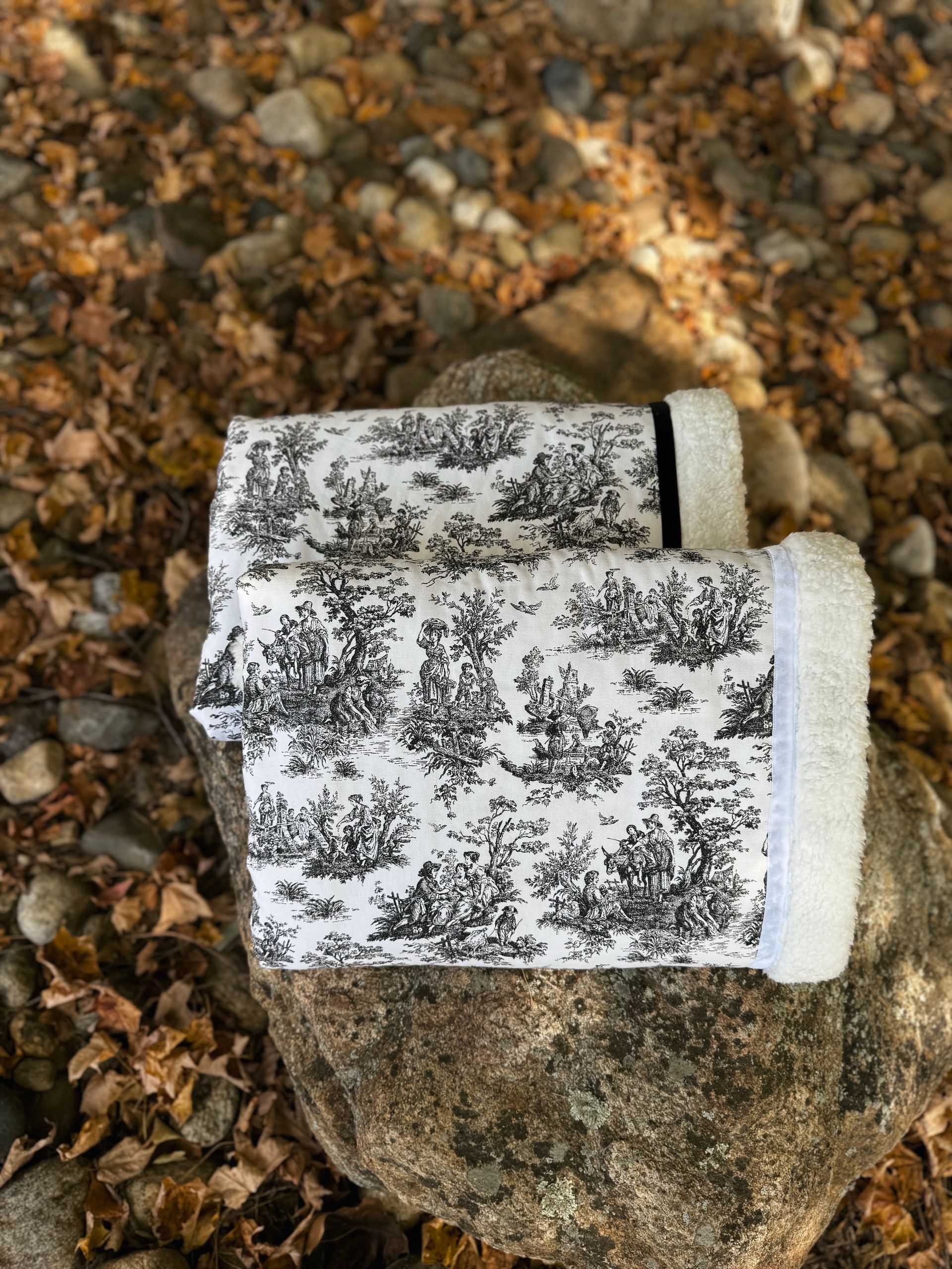 kadori sherpa baby blanket with printed black and white material