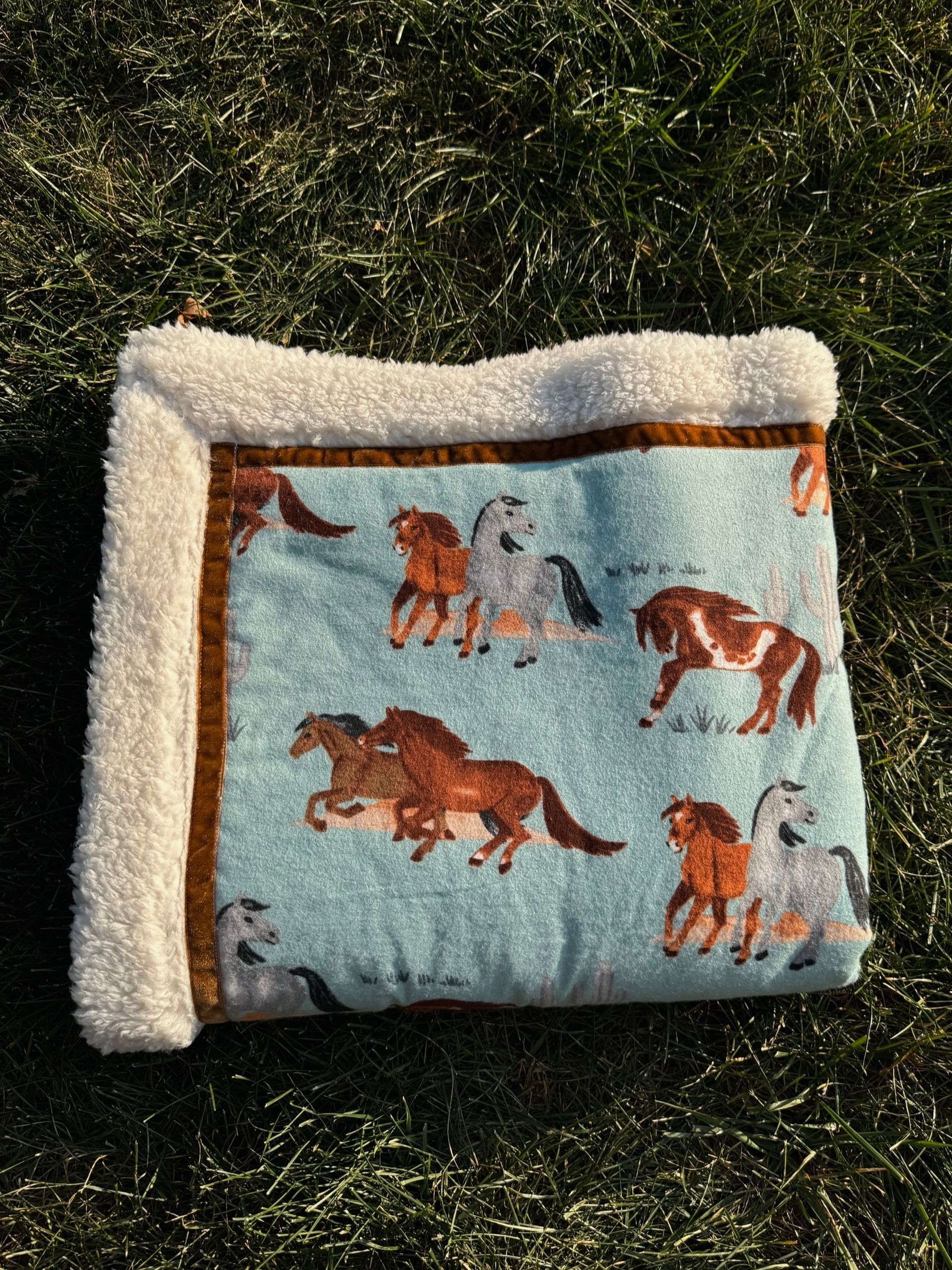 kadori sherpa baby blanket with  horses printed material