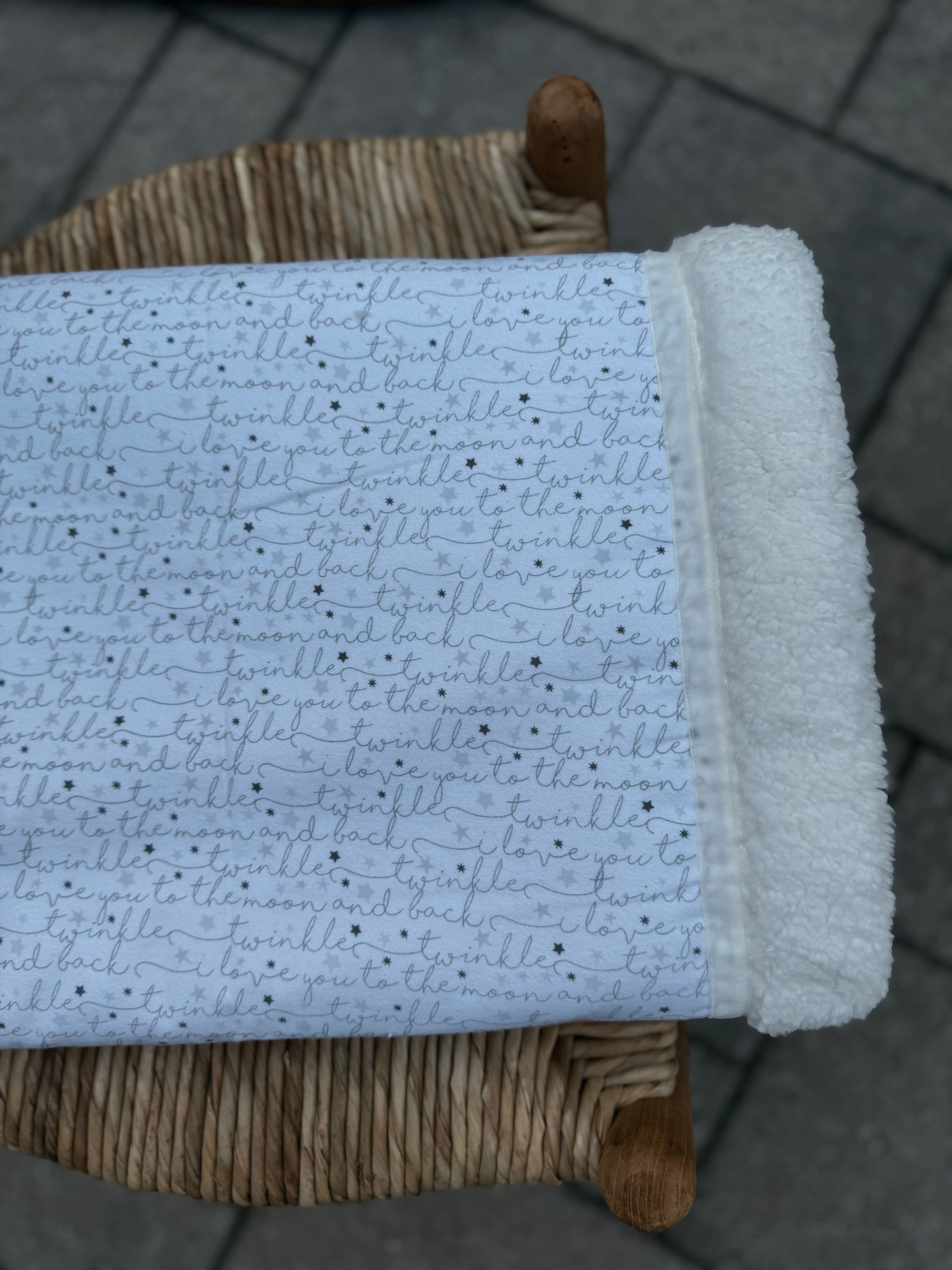 kadori sherpa baby blanket with i love you to the moon and back material