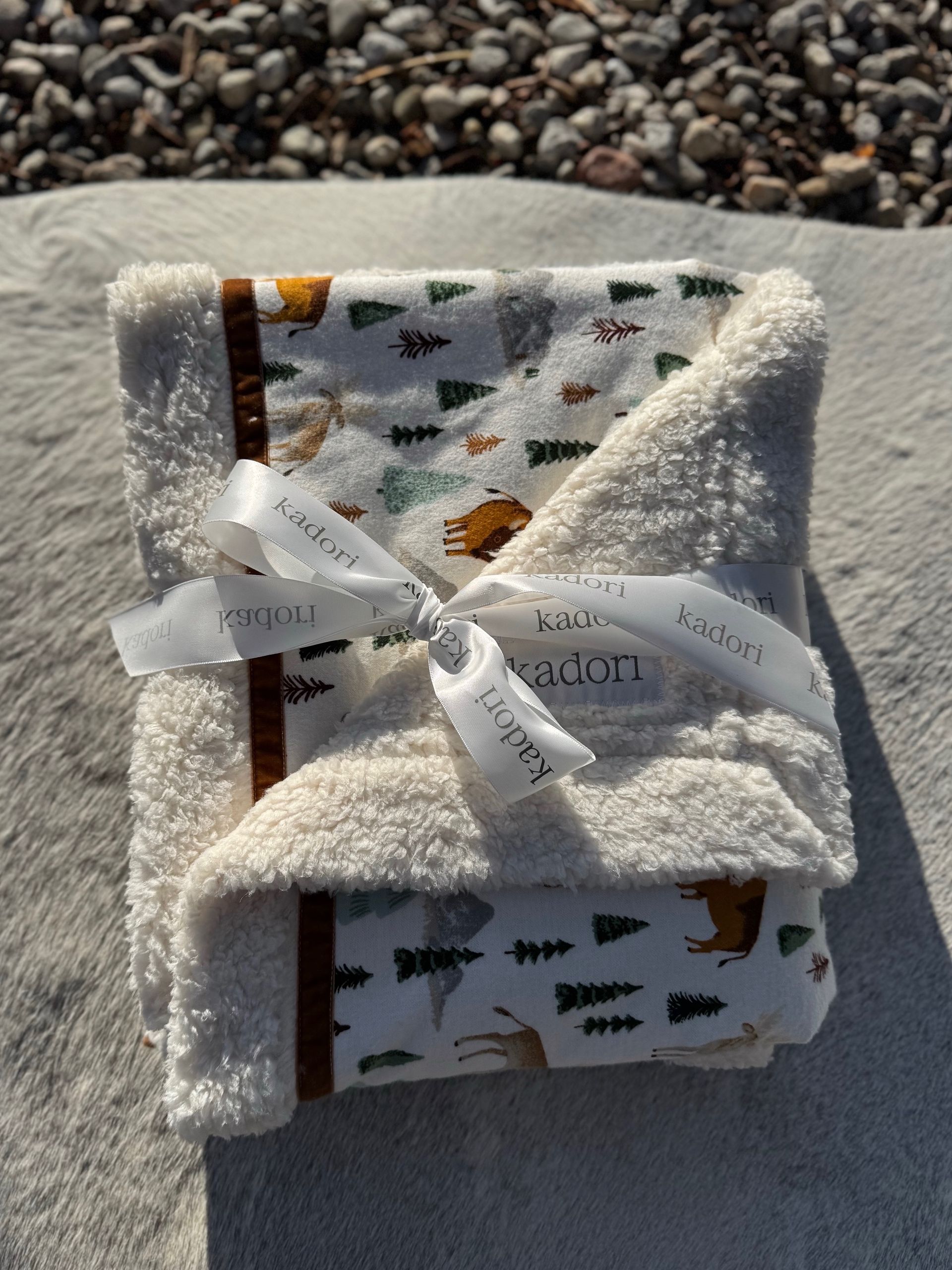 kadori sherpa baby blanket with printed moose and bison material