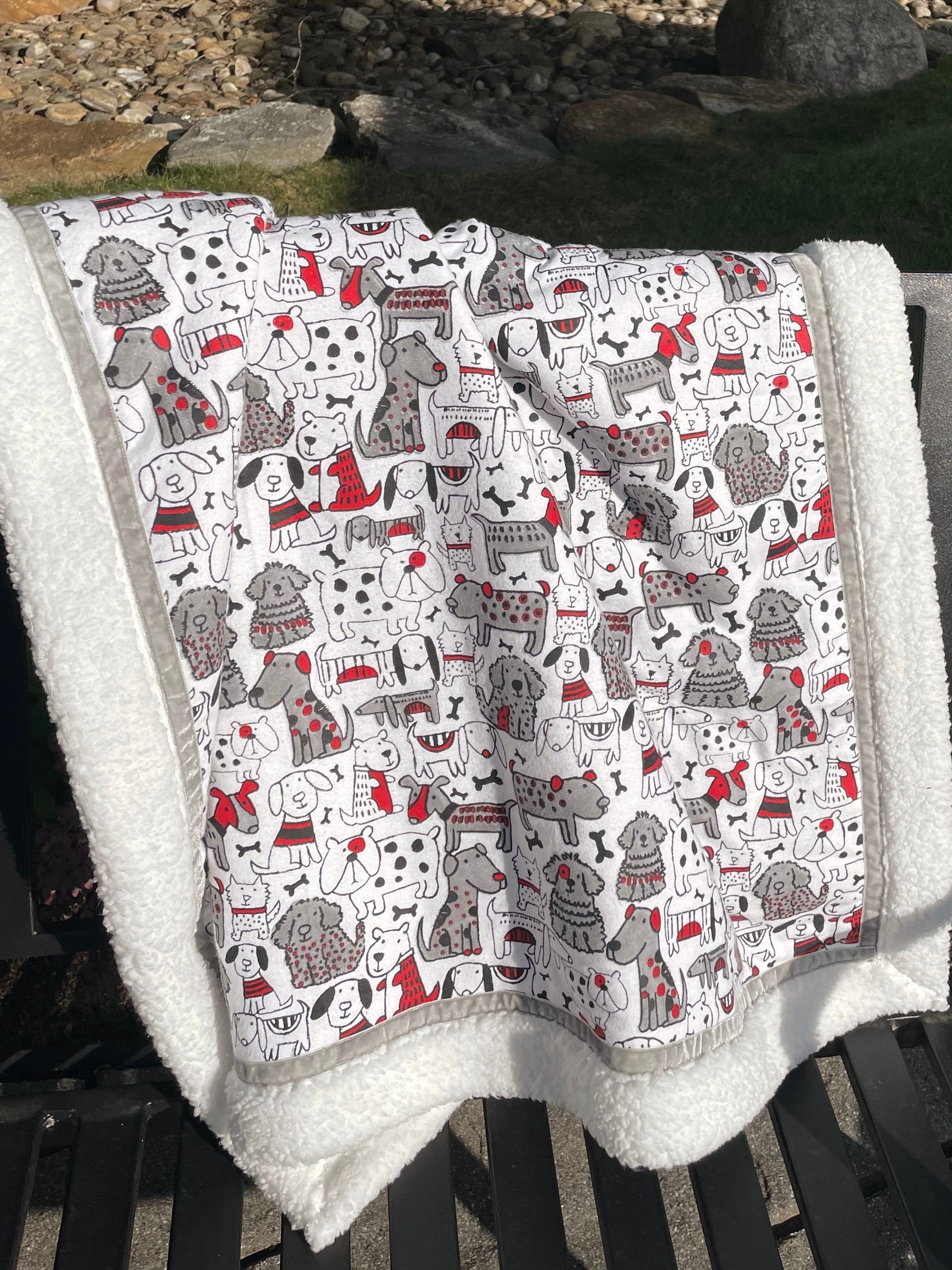 kadori sherpa baby blanket with dog printed material