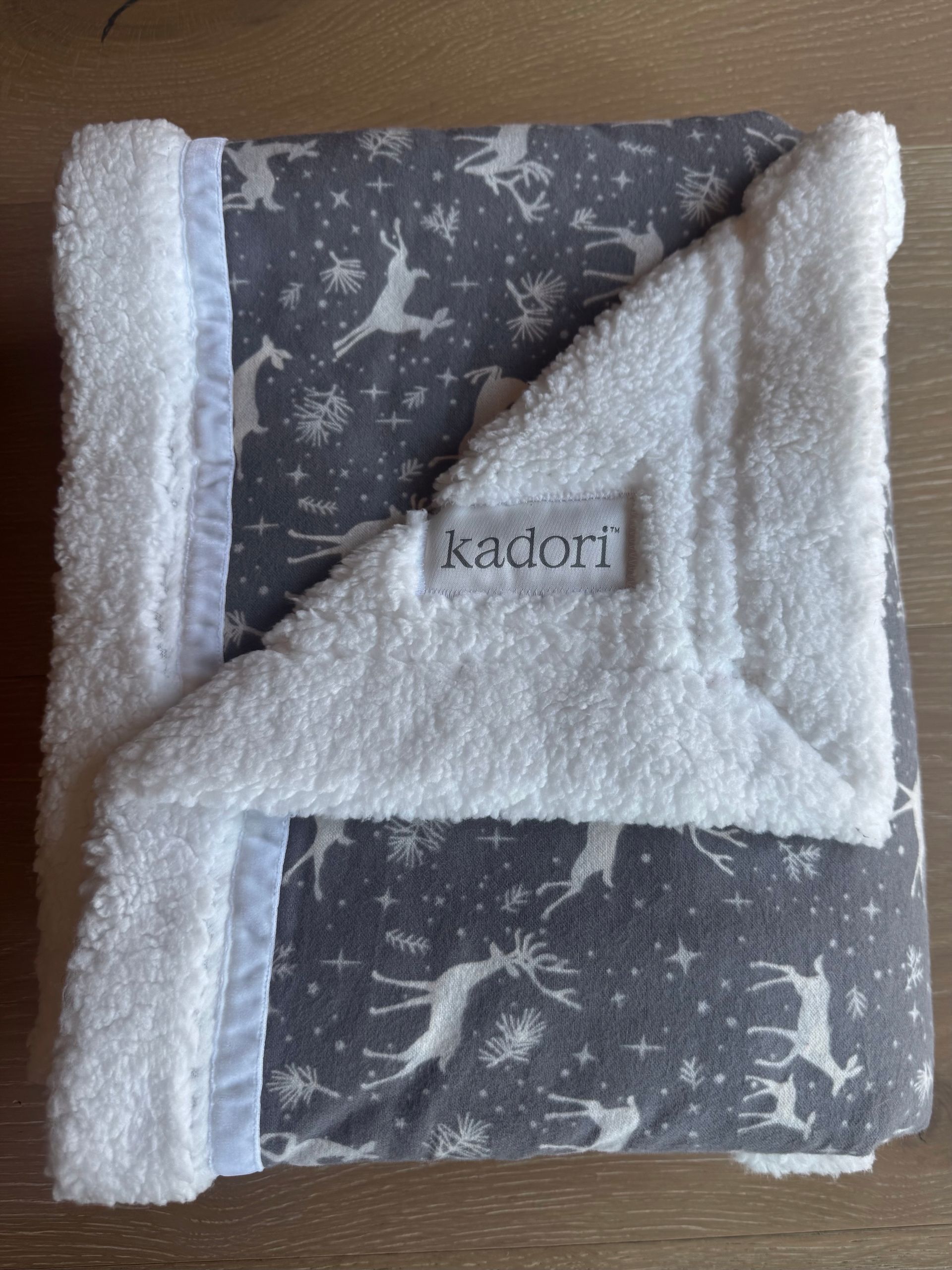 reindeer print kadori blanket