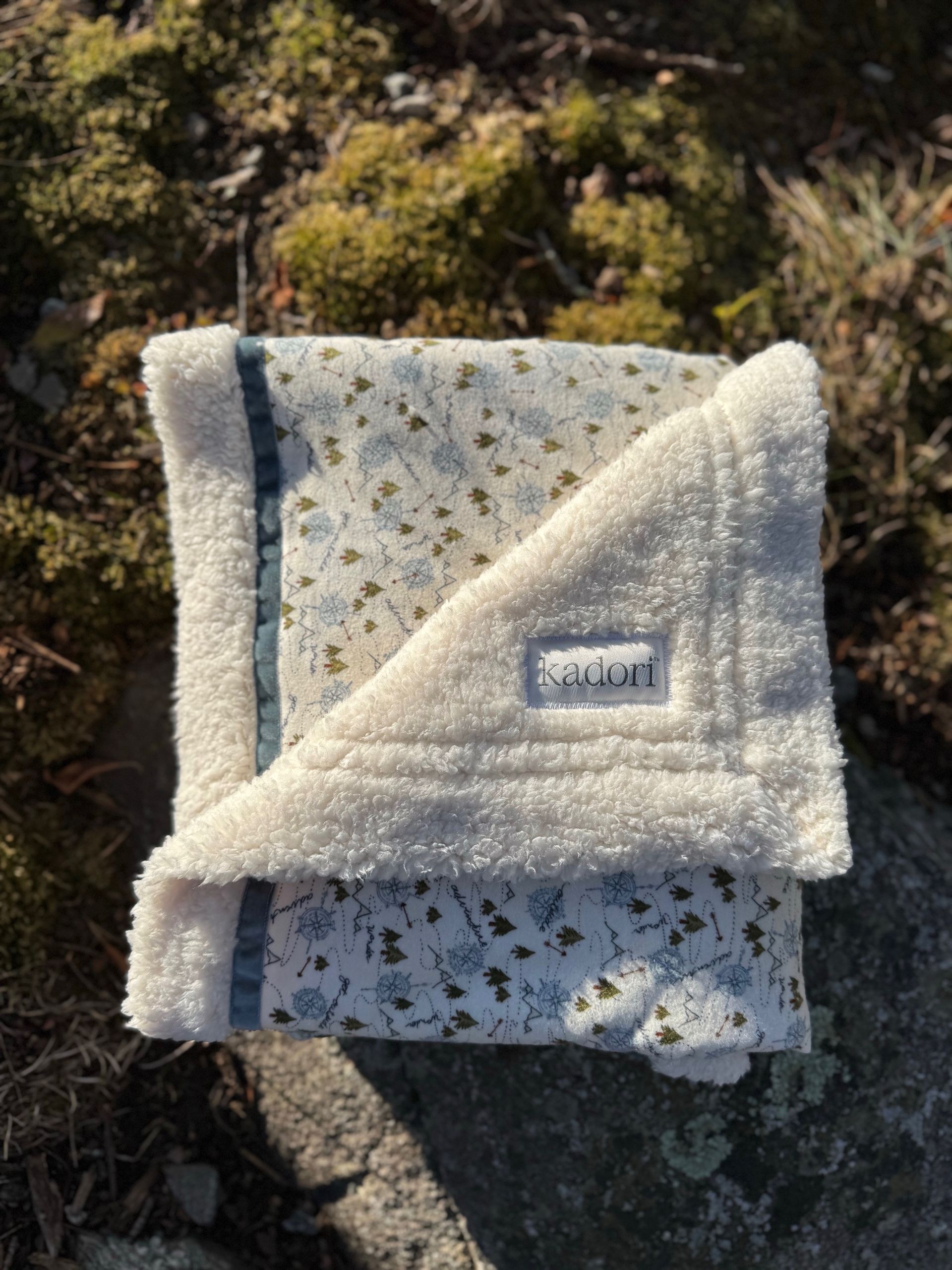kadori sherpa baby blanket with mountain printed material