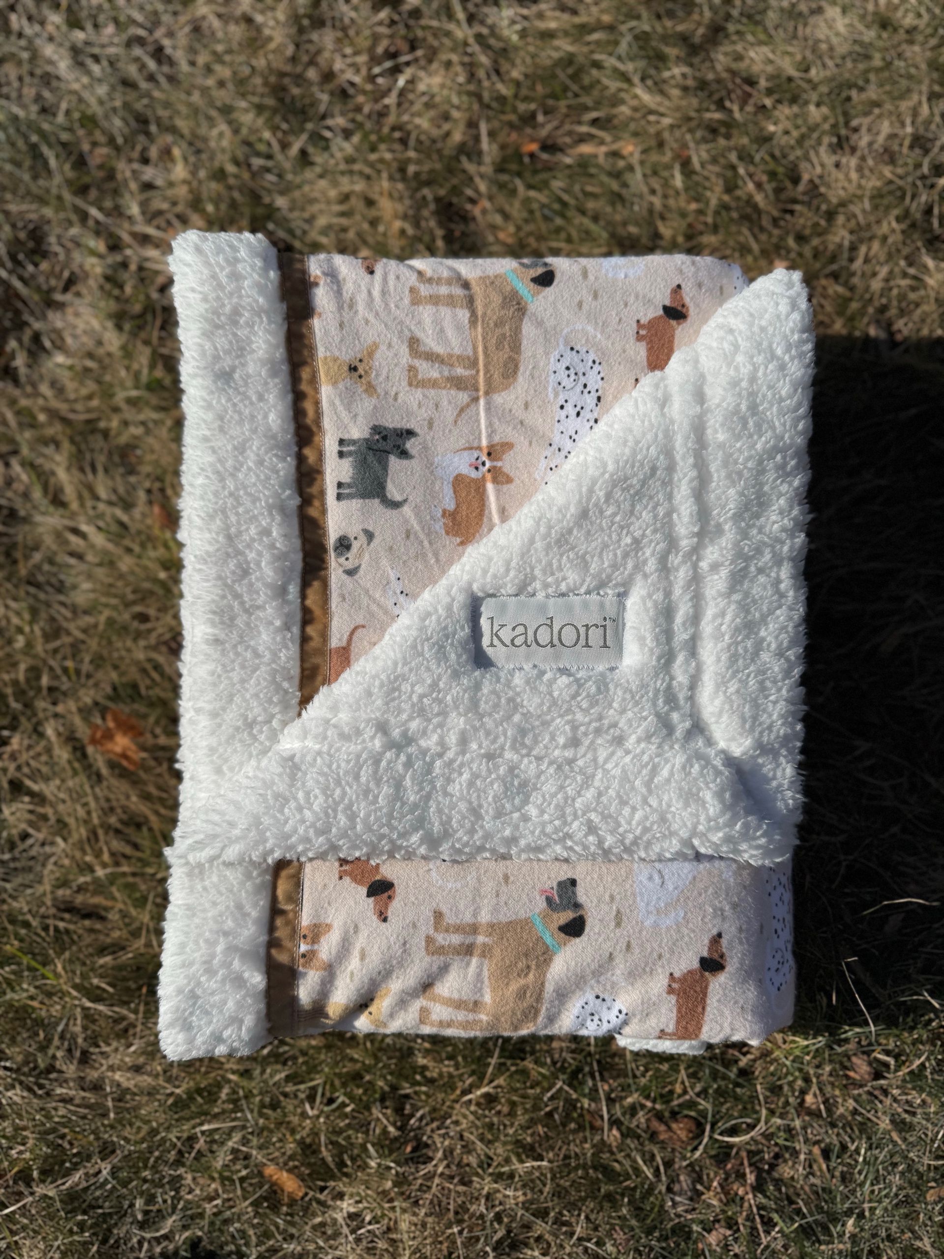 kadori sherpa baby blanket with  dog printed material