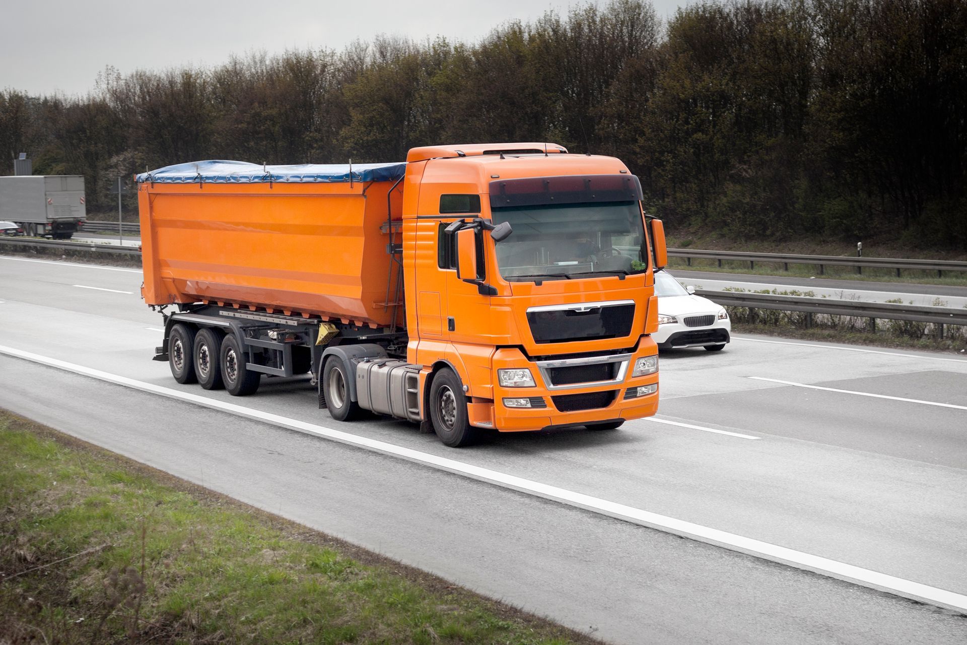 Orange Truck — Lebanon, TN — Siler Logistics