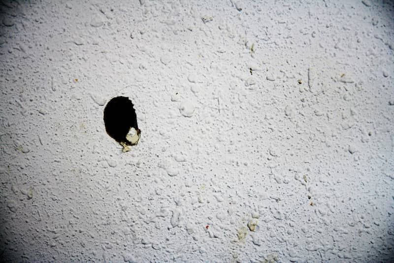 Stucco Hole Repair- Unravel the Reasons, Master the Techniques