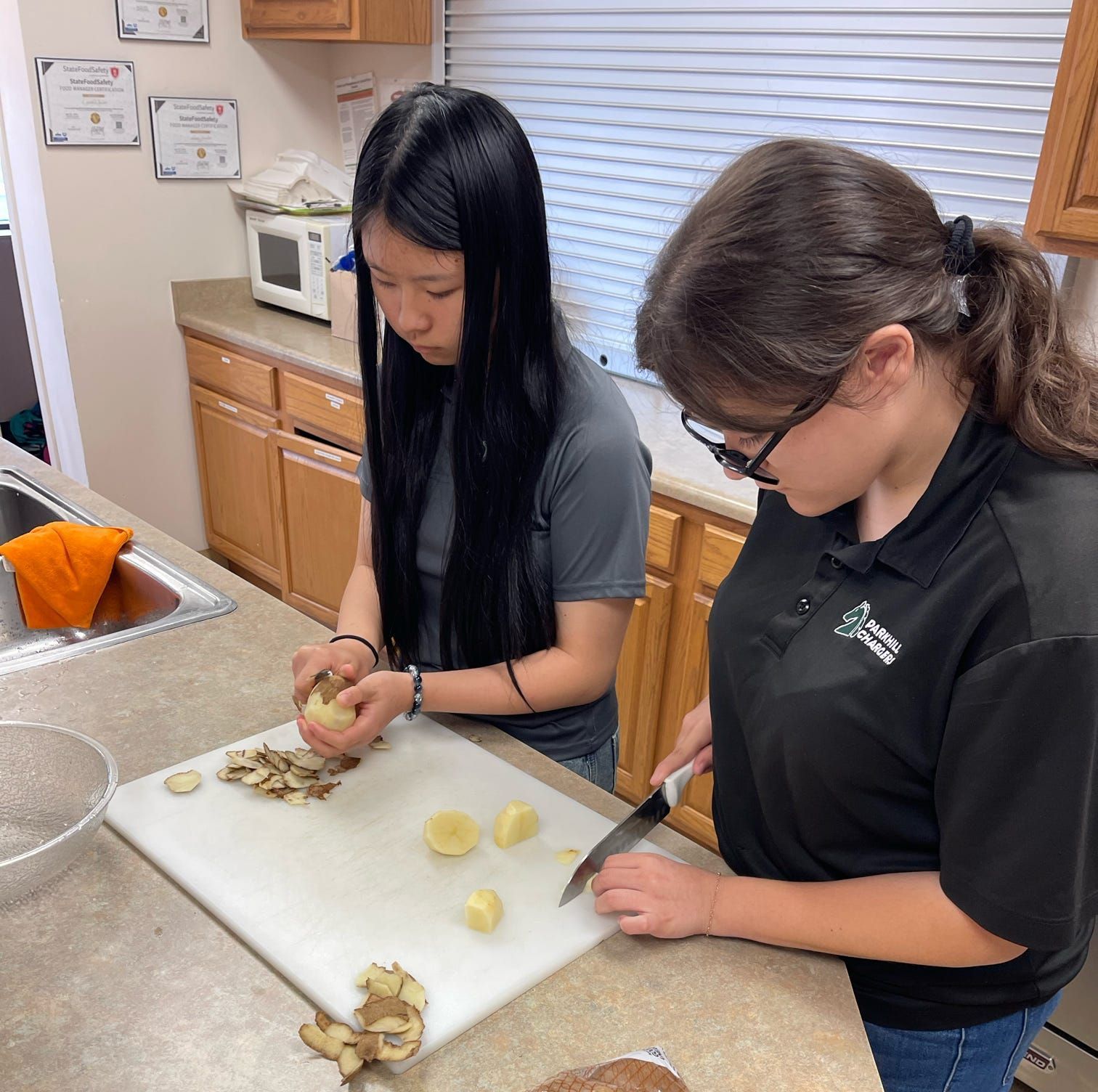 school kids cooking