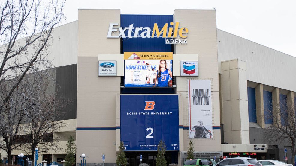 A large building with the word extramile on it