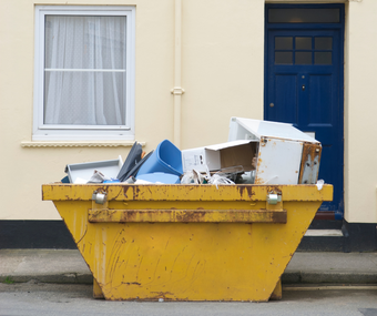 Book 4-yard skip hire in Glasgow, click here. 4-yard skip hire in Glasgow, click here for local 4-yard skip hire prices in the Glasgow area and book a small 4-yard skip online near you