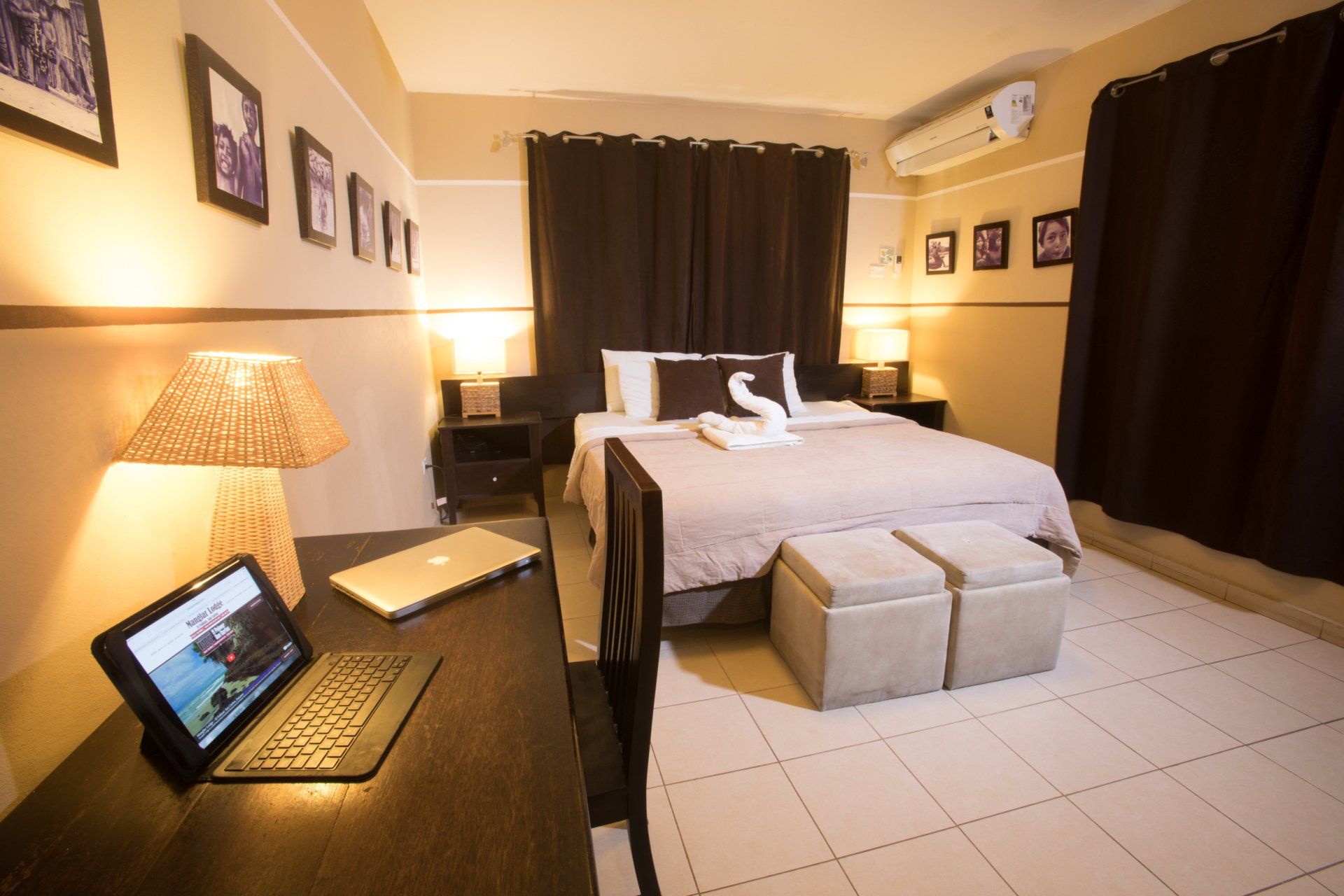  rooms, with spacious bathroom, A/C, 32” LCD TV w/cable hair dryer , free open WiFi 