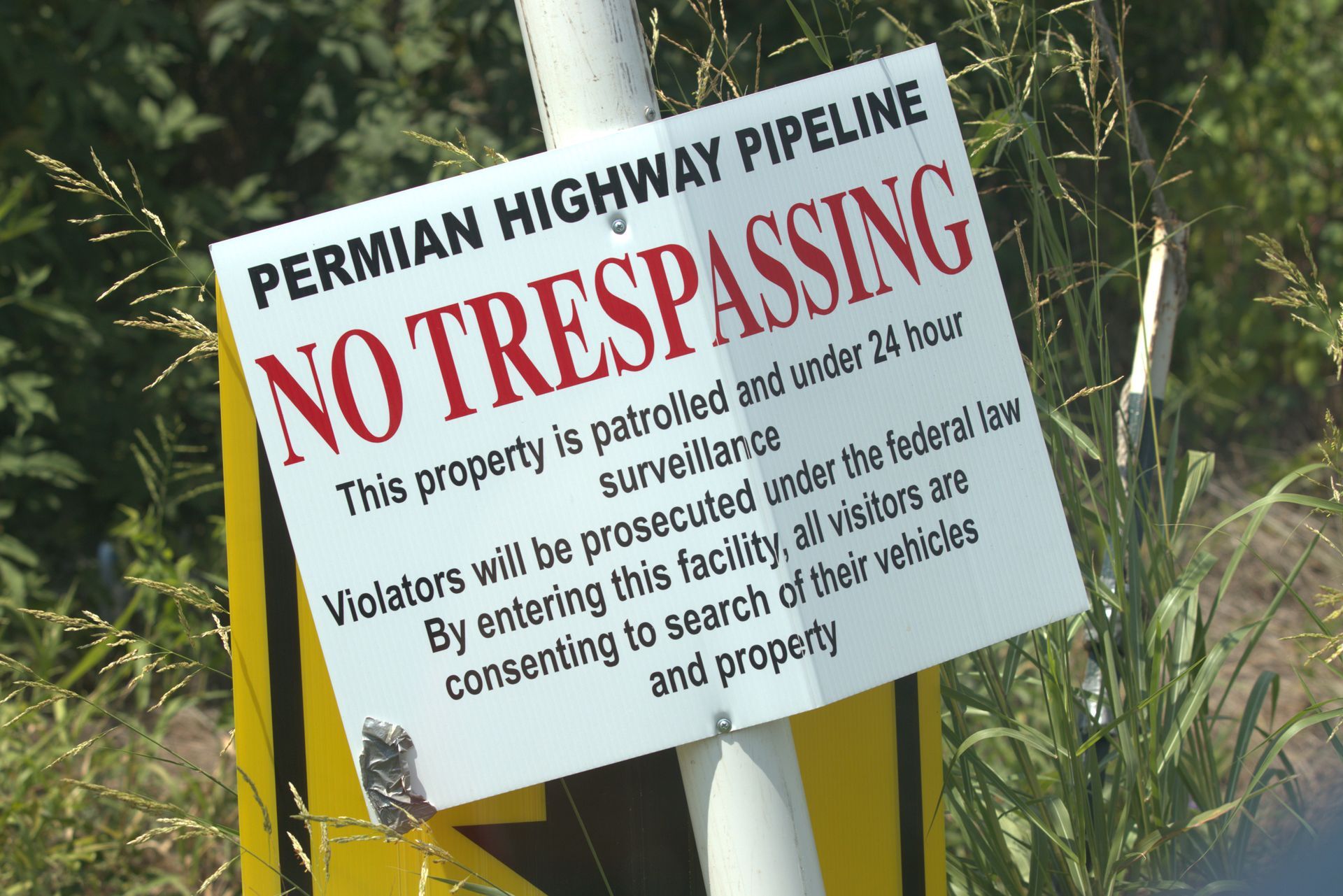 Sign that reads 