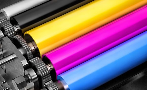 Cilindri per macchine da stampa con inchiostro: bianco, nero, giallo, magenta e ciano.