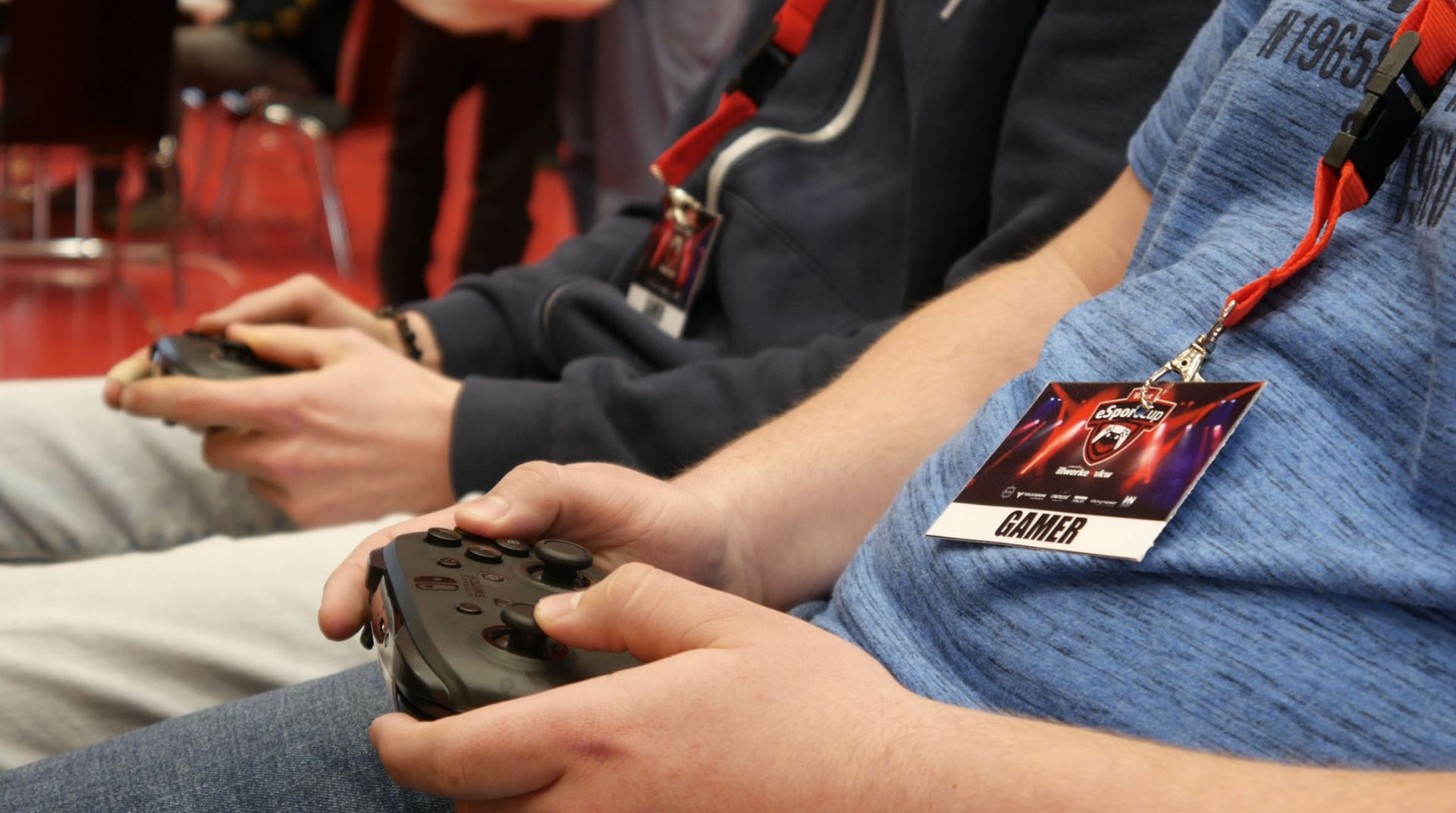 Teilnehmer:innen beim eSportCup während des Turniers