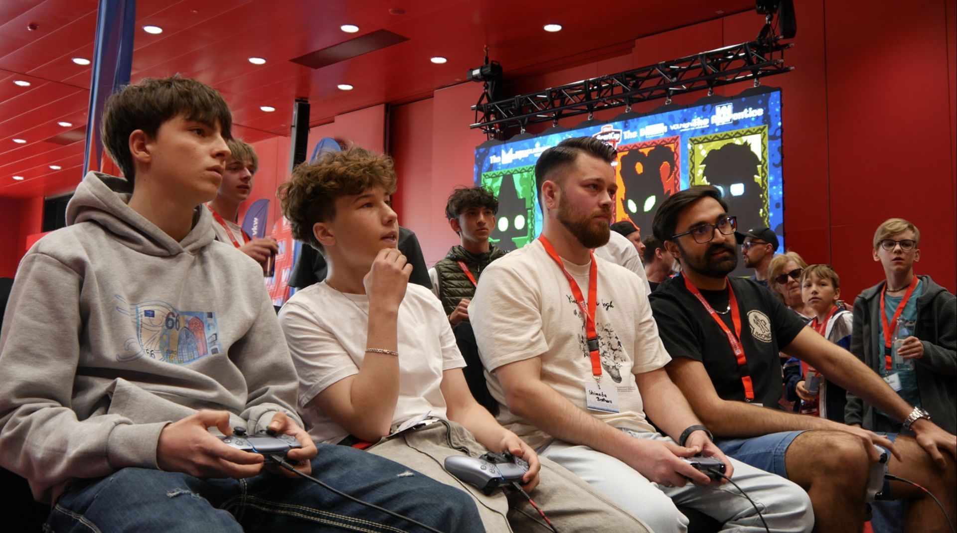 Teilnehmer:innen beim eSportCup während des Turniers