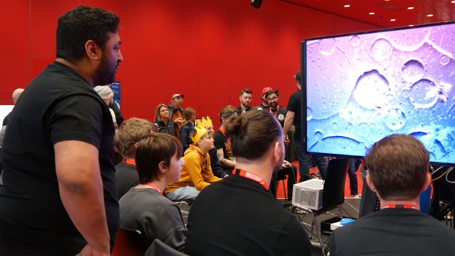 Teilnehmer:innen beim eSportCup während des Turniers
