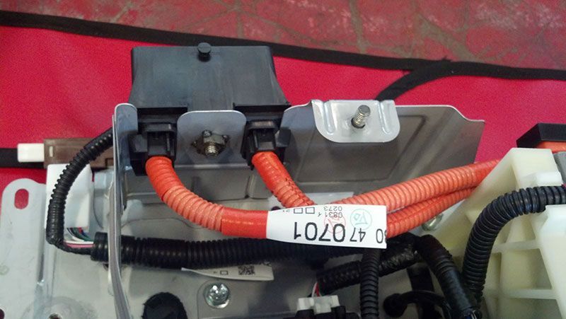 A close up of a battery | Autotrends