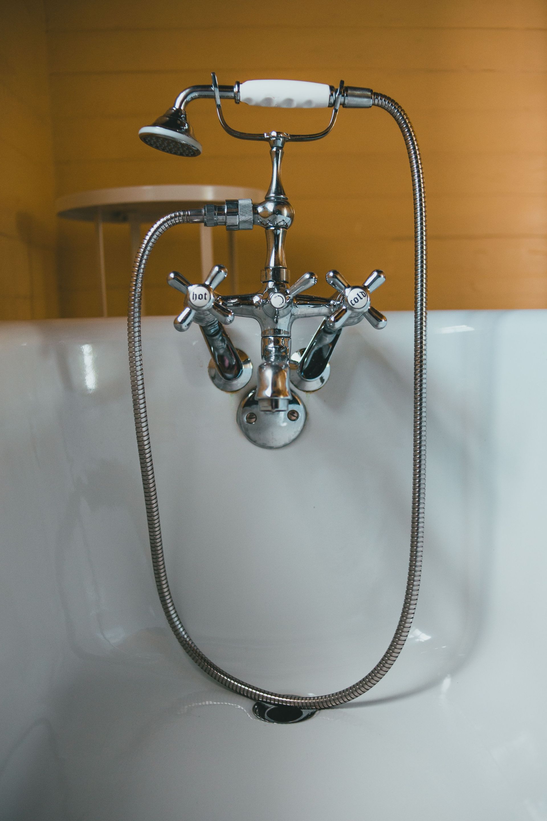Fiberglass Tub Repair & Fiberglass Shower Repair