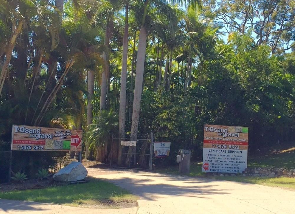 A Sign On The Side Of A Road That Says 'motel' On It — T&G Sand and Gravel In Sippy Downs, QLD