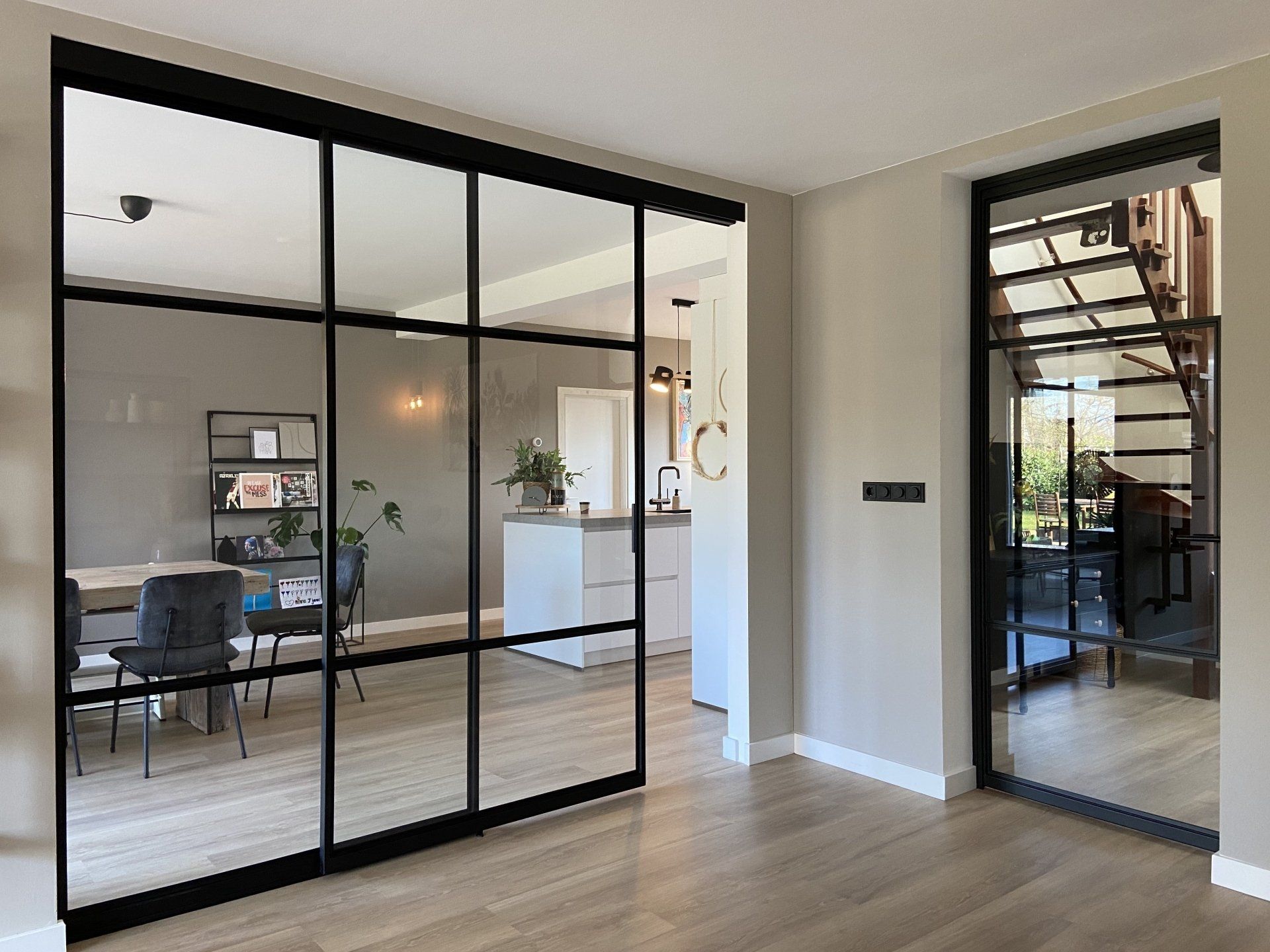 Wand stalen schuifdeur