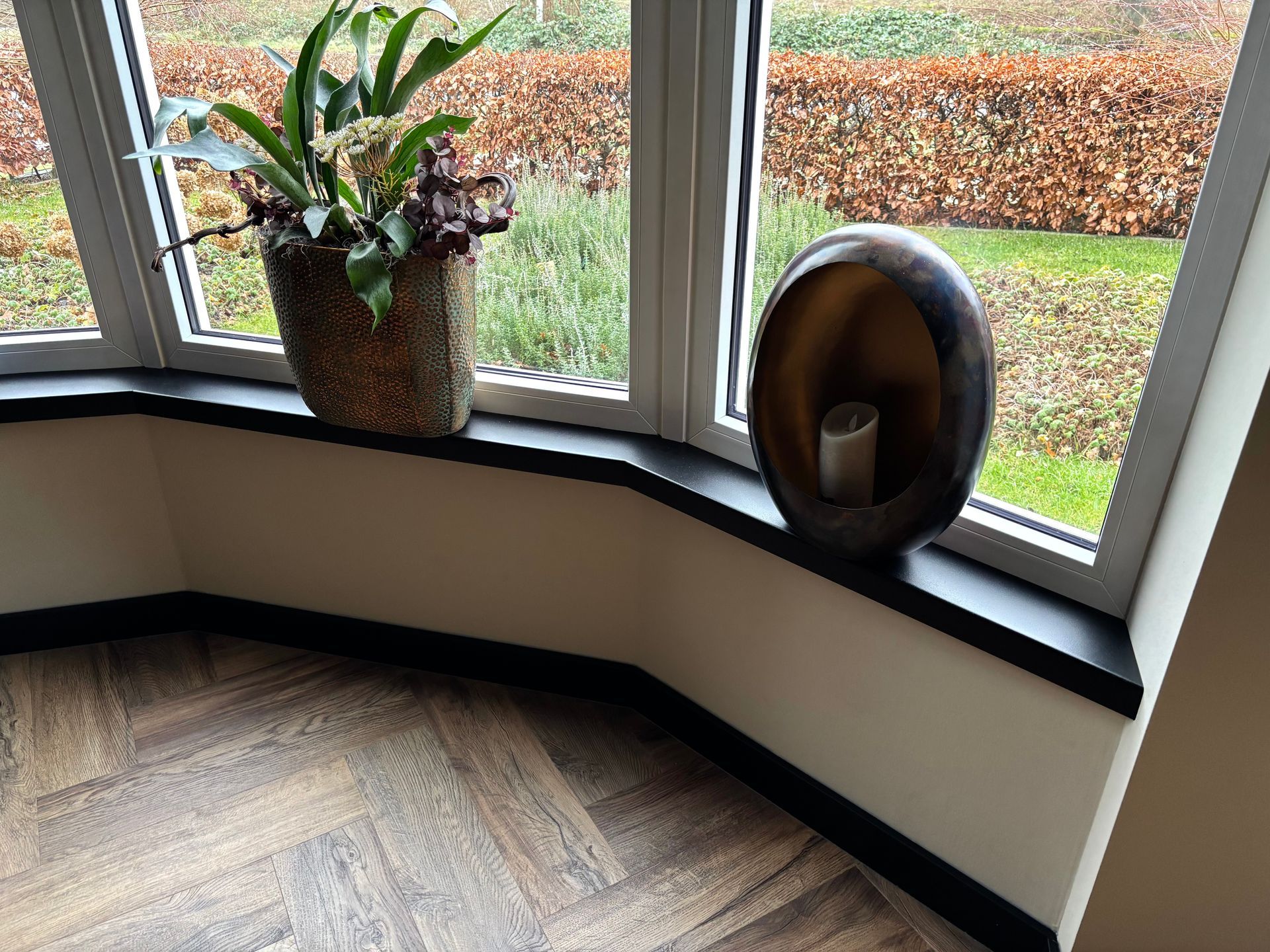 zwart stalen vensterbanken op maat